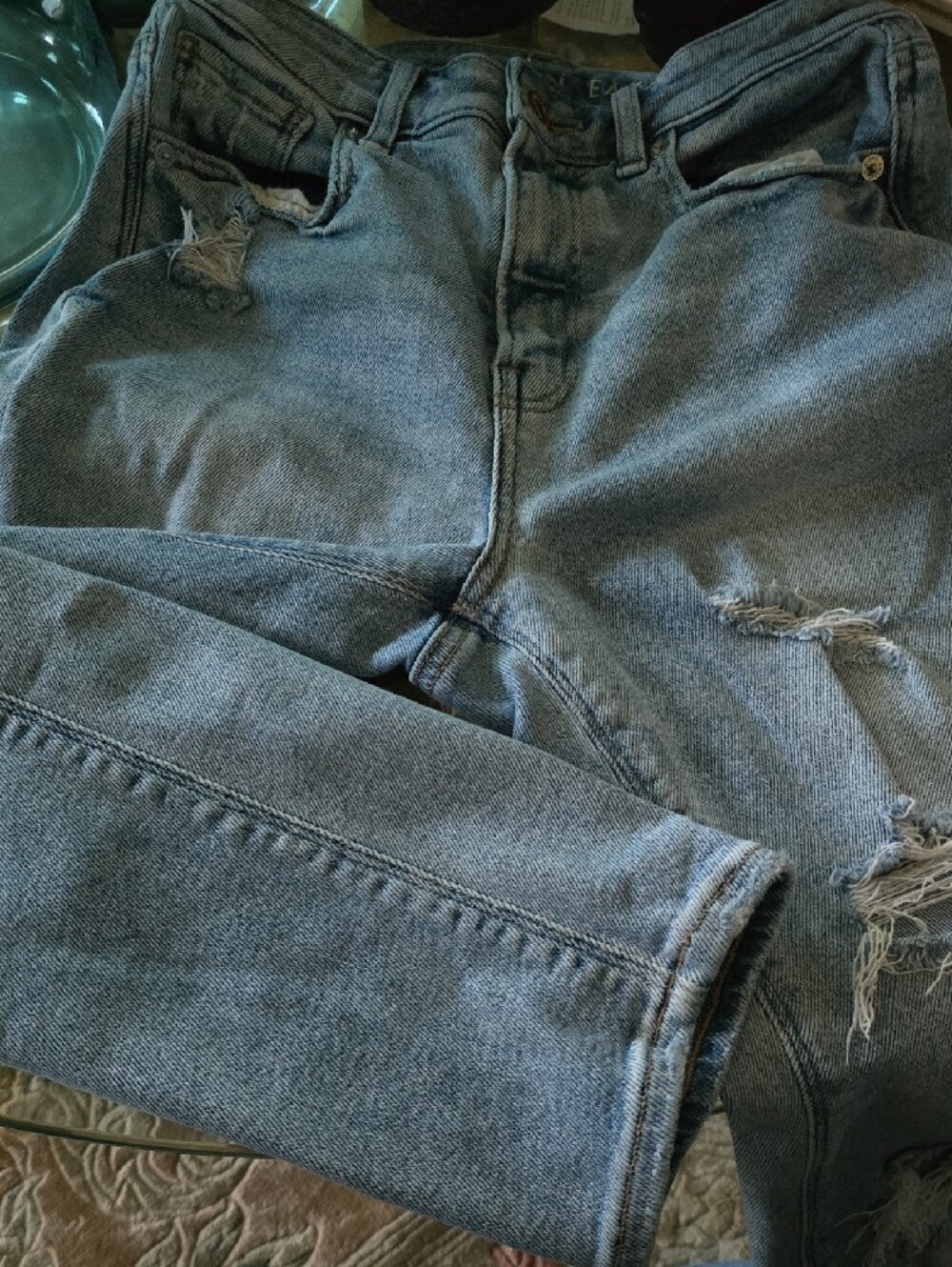 American Eagle Outfitters Jeans Women's Size 0 Light Blue Denin MOM Jean‎